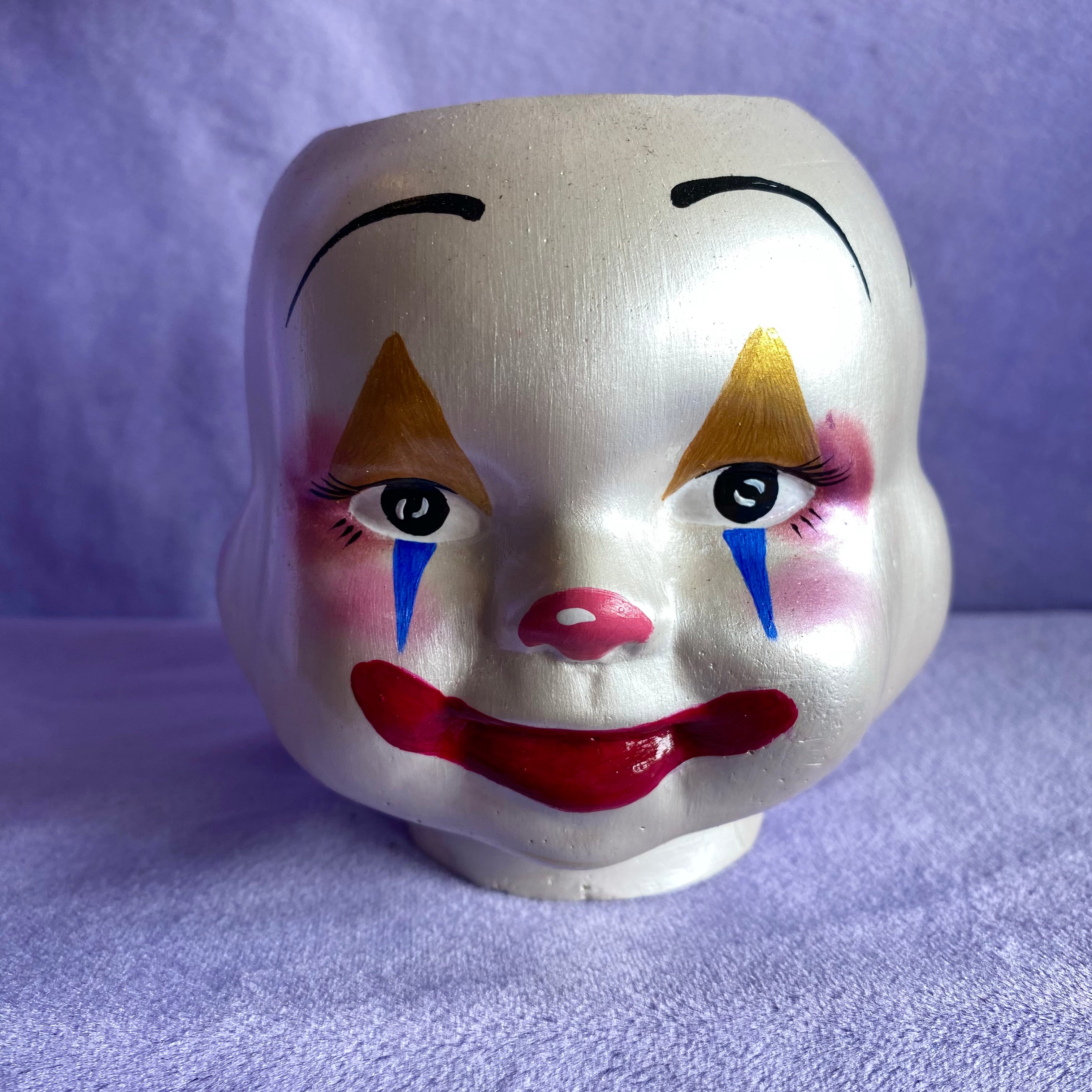 Clown Babe Tri-Face